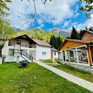 bujtina-arlindi.albaniahotels.org/