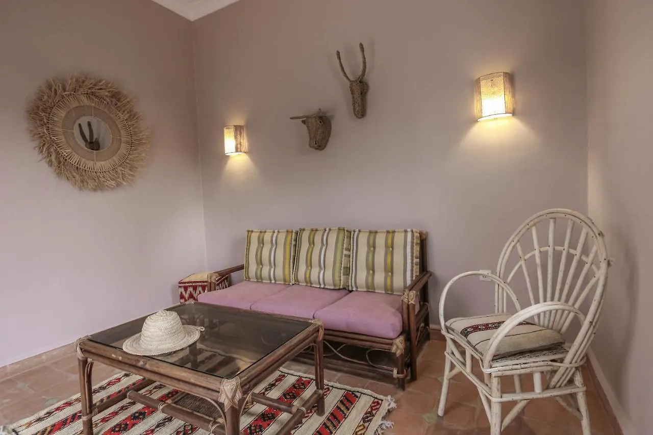 Upupa De L'Atlas Ouled el guerne Otel
